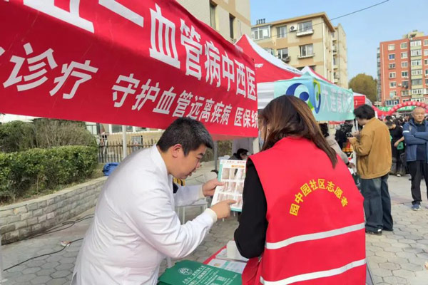 从生活习惯到遗传因素：探究大连下肢静脉曲张的多维影响因素